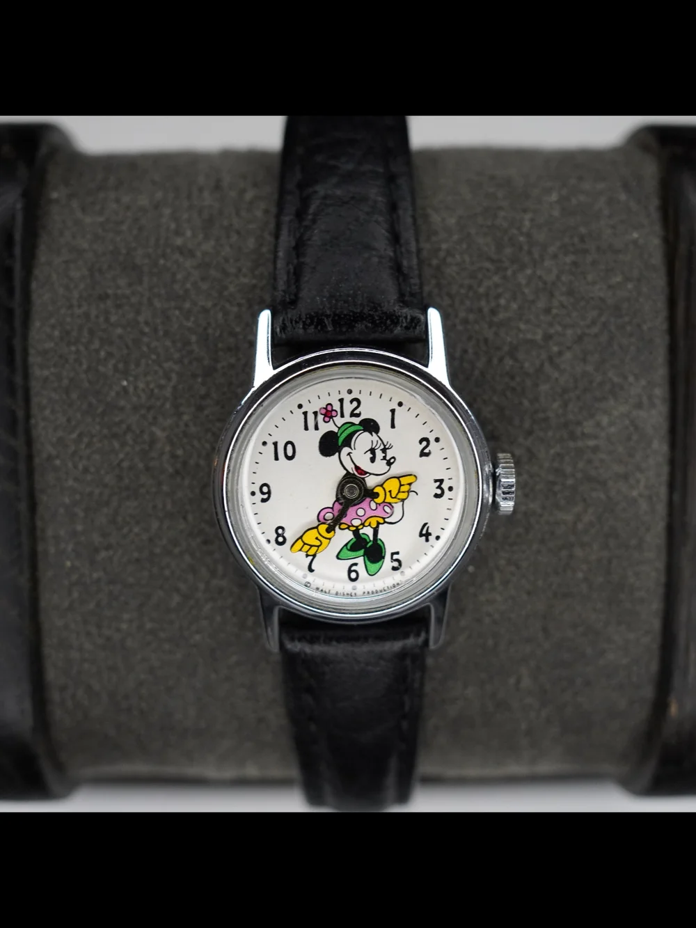 Vintage Disney Minnie Mouse Mechanical Wind-Up Ladies Watch Black Leather Band
